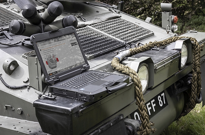 Panasonic Toughbook FZ-40 and Defence