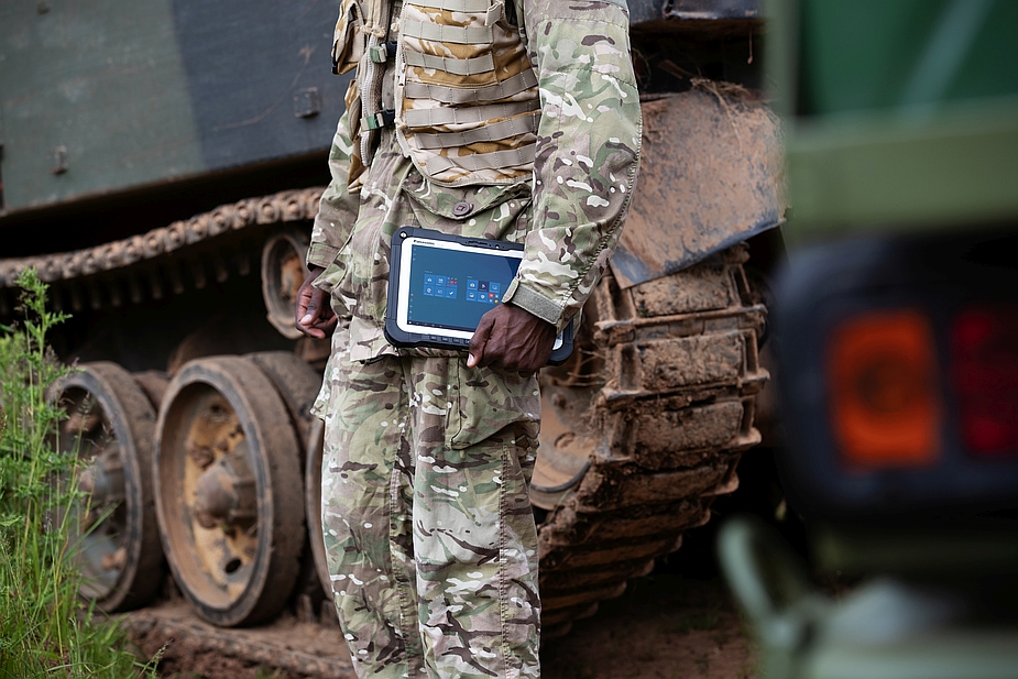 Panasonic Toughbook FZ-G2 and Defence